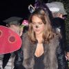 Jessica Alba et toute sa petite famille : son mari Cash Warren, sa petite Honor et sa dernière Haven en poussette ont fêté Halloween, le 31 octobre 2011 à Los Angeles