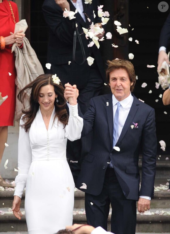 Mariage de Nancy Shevell et Paul McCartney, à Londres, le 10 octobre 2011.