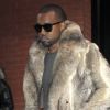 La fourrure pour les hommes, c'est aussi possible : la preuve avec l'artiste Kanye West !