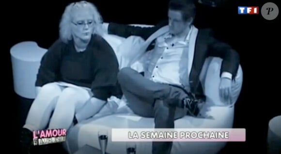Elle tient à mettre les choses au clair avec Théo dans L'amour est aveugle - bande-annonce de l'émission diffusée le 11 novembre 2011 sur TF1