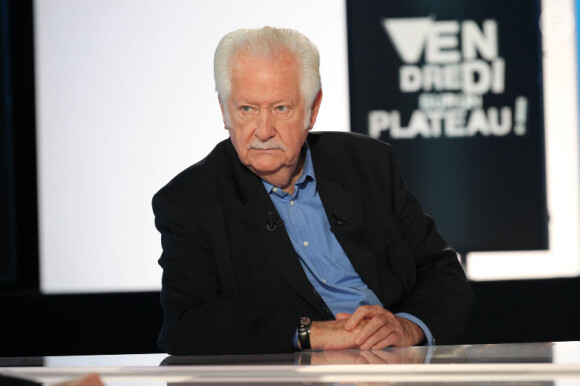 Pierre Bellemare sur le tournage de Vendredi sur un plateau (émission diffusée le vendredi 11 novembre 2011).