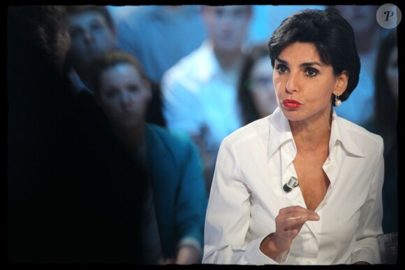 Rachida Dati reste fidèle à ses convictions sur le plateau du Grand Journal de Canal+, le 8 novembre 2011.