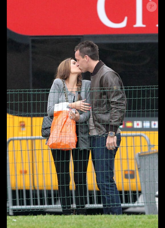 John Terry et sa femme Toni Poole très complice dans la ville lumière le 8 novembre à Paris