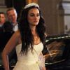 Leighton Meester dévoile sa robe de mariée dans les rues de New York pour le tournage de Gossip Girl. Le 14 novembre 2011