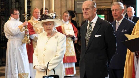 La reine Elizabeth, Philip et Charles à Westminster pour un grand anniversaire