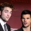 Robert Pattinson et Taylor Lautner présentent Twilight : Révélation 1ère partie à Berlin, le 18 novembre 2011.