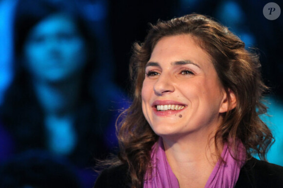 Emmanuelle Galabru lors de l'enregistrement de l'émission Vendredi sur un plateau !, diffusée le vendredi 25 novembre 2011, sur France 3