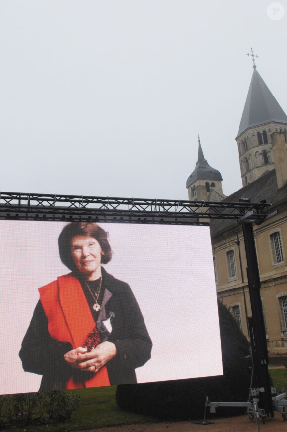 Funérailles de Danielle Mitterrand à Cluny le 26 novembre 2011