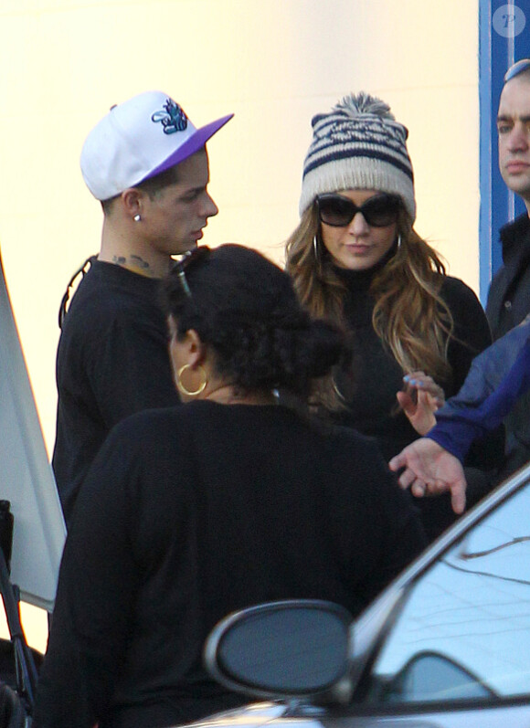 Jennifer Lopez et son nouveau petit ami Casper Smart : très complices à Los Angeles le 17 novembre 2011
