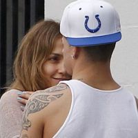 Jennifer Lopez cougar : Folle amoureuse de son jeune boyfriend, elle rayonne !