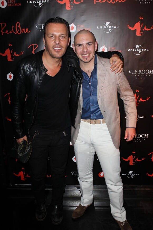 Jean-Roch et Pitbull lors de la soirée spéciale RedOne, au VIP ROOM à Paris le 26 novembre 2011