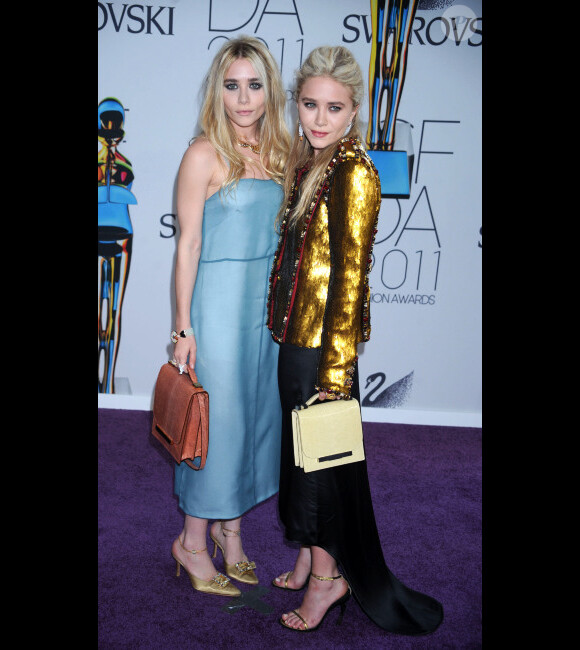 Ashley et Mary-Kate Olsen, le 6 juin 2011 à Los Angeles.