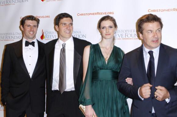 Matthew Reeve, Alexandra Reeve, Will Reeve et Alec Baldwin au gala de la fondation Reeve, à New York le 30 novembre 2011.