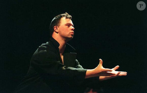 Pascal Duquenne sur les planches en 1997