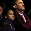 Barack Obama en famille lors des illuminations de Noël de la Maison Blanche. Le 1er décembre 2011