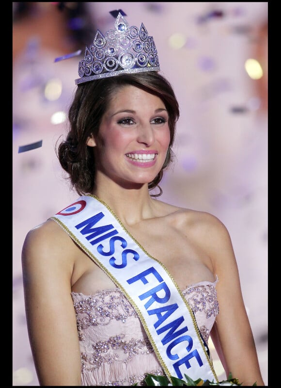 Laury Thilleman Lannée Très Lucrative De Miss France 2011 Purepeople