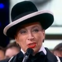 Geneviève de Fontenay tacle Alain Delon et Miss France en plein Téléthon
