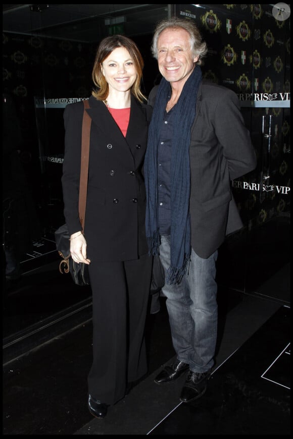 Alexandra Kazan et François Bernheim lors de la soirée organisée par Edouard Nahum à la Gioia (VIP ROOM), le 7 décembre 2011 pour le lancement de la bague Sissi.