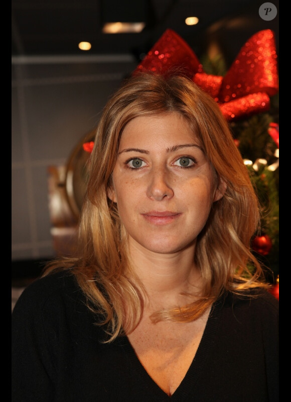 Amanda Sthers a donné vie à un conte de Noël le mercredi 7 décembre à la Librairie Carré d'Encre à Paris