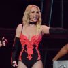 Britney Spears en forme lors de son concert à Porto Rico, dernière date de sa tournée Femme Fatale, le 10 décembre 2011
