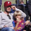 David Beckham et le petit Romeo le 9 octobre 2011 à Los Angeles