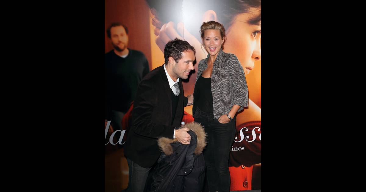 Virginie Efira Et Nicolas Bedos En Pleine Course A L Avant Premiere De La Delicatesse A Paris Le 13 Decembre 2011 Purepeople