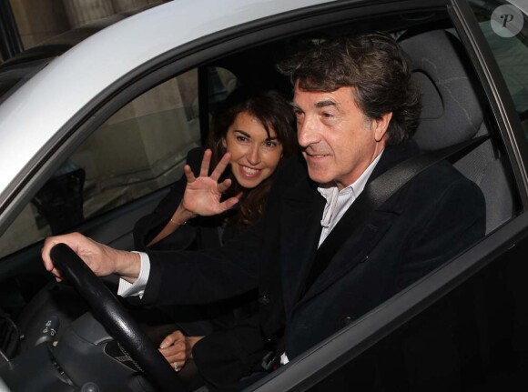 François Cluzet et son épouse Narjiss arrivent à l'Élysée, le 14 décembre 2011.