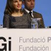 Le prince Felipe d'Espagne, toujours soutenu par sa belle épouse Letizia, présentait au Musée national d'art catalan de Barcelone la Fondation Prince de Gérone, mercredi 14 décembre 2011.