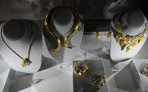 La collection privée d'Elizabeth Taylor a été exposée à New York, le 1er décembre 2011.