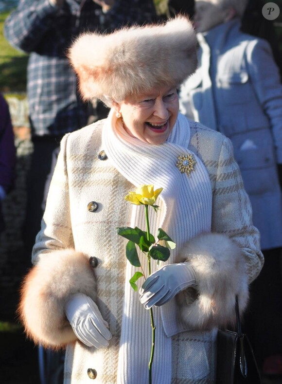La reine Elizabeth II lors du Noël 2010. En 2011, elle invite 27 royaux à Sandringham, du jamais vu !