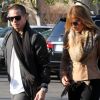 En Gucci et Fendi, Jennifer Lopez s'est rendue dans une bijouterie avec son nouveau petit ami Casper Smart. Calabasas (CA), le 18 décembre 2011.