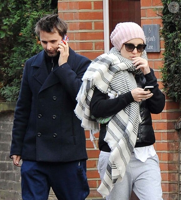 Kate Hudson et son compagnon Matthew Bellamy à Londres, le 6 décembre 2011.