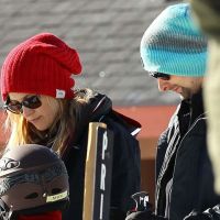 Kate Hudson, avec son fils et son chéri Matt Bellamy, élimine sur les pistes
