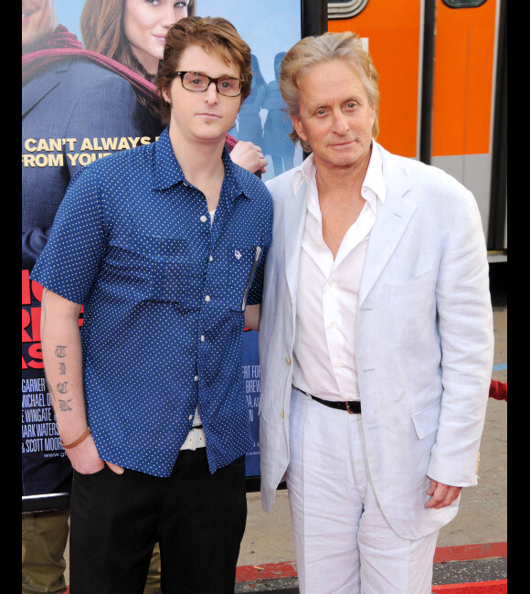 Michael Douglas et son fils Cameron, le 27 avril 2009 à Los Angeles.