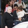 Halle Berry accompagne sa fille Nahla à une fête pour les enfants, à Los Angeles, le 31 décembre 2011.