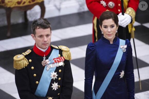 Dans le cadre des célébrations du Nouvel An, la reine Margrethe II de Danemark, entourée de son époux le prince Henrik et de leur fils le prince Frederik avec sa femme la princesse Mary, rencontrait le 3 janvier 2012 les personnels du corps diplomatique à Christiansborg (Copenhague).