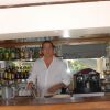 Pascal Ramette profite de son nouveau restaurant Le Pacri, restaurant de l'hôtel Manapany qui surplombe la plage de l'Anse des Cayes à Saint Barthélemy le 14 décembre 2011