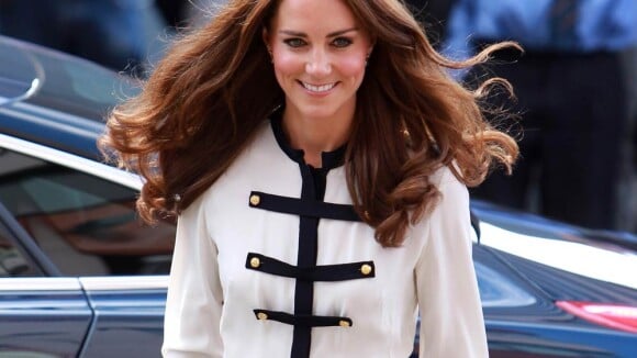 Kate Middleton : 30 ans, du charme à revendre et un petit tic si coquet...