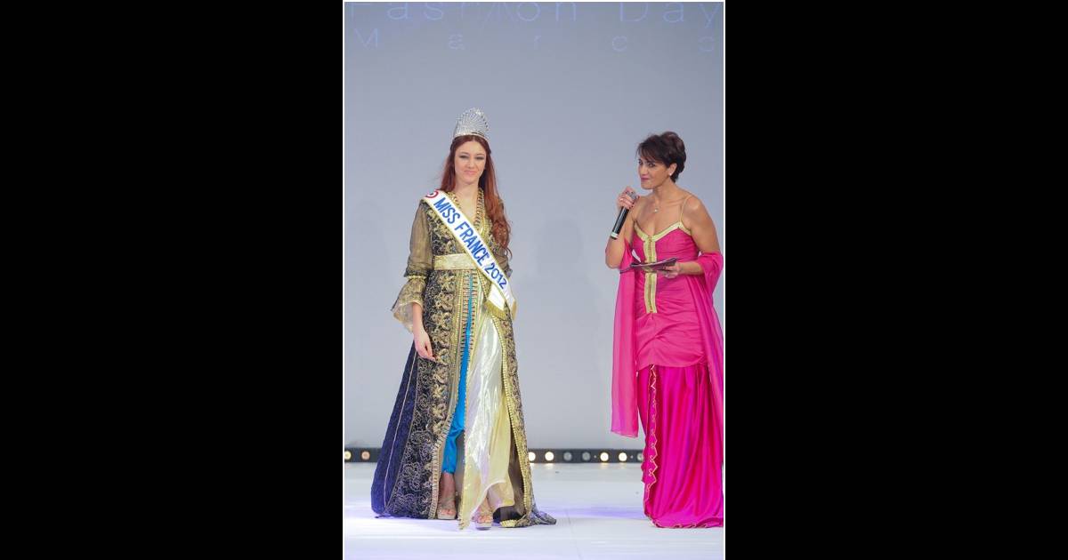 La sublime Delphine Wespiser, Miss France 2012, lors du défilé