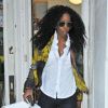 Discrète, Kelly Rowland achète un body Bob Marley pour la petite Ivy Blue Carter, la fille de Beyoncé et Jay-Z, le 9 janvier 2012 à New York