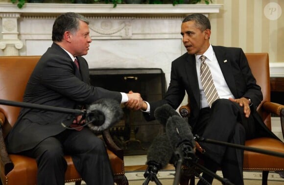 Le roi Abdullah II de Jordanie rencontrait Barack Obama à la Maison Blanche le 17 janvier 2012 tandis que son épouse la reine Rania participait à un déjeuner philanthropique, toujours à Washington.