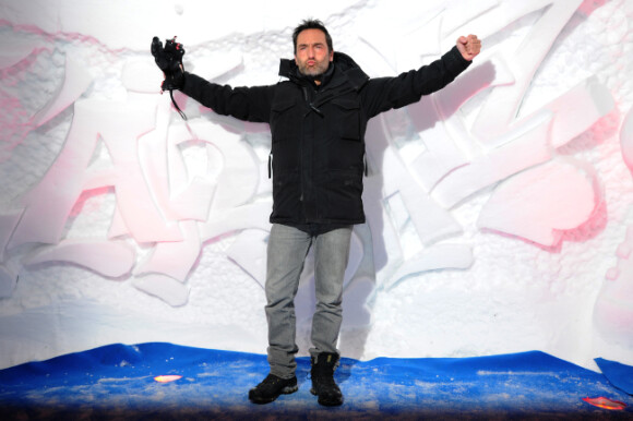 Gilles Lellouche lors d'une soirée montagnarde dans un igloo pendant le festival du film de comédie de l'Alpe d'Huez, le 18 janvier 2012