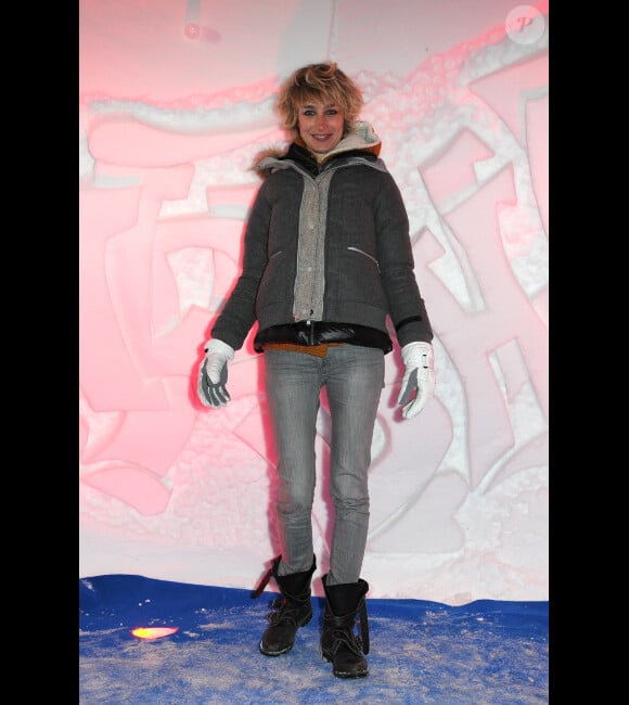 Pauline Lefèvre lors d'une soirée montagnarde dans un igloo pendant le festival du film de comédie de l'Alpe d'Huez, le 18 janvier 2012