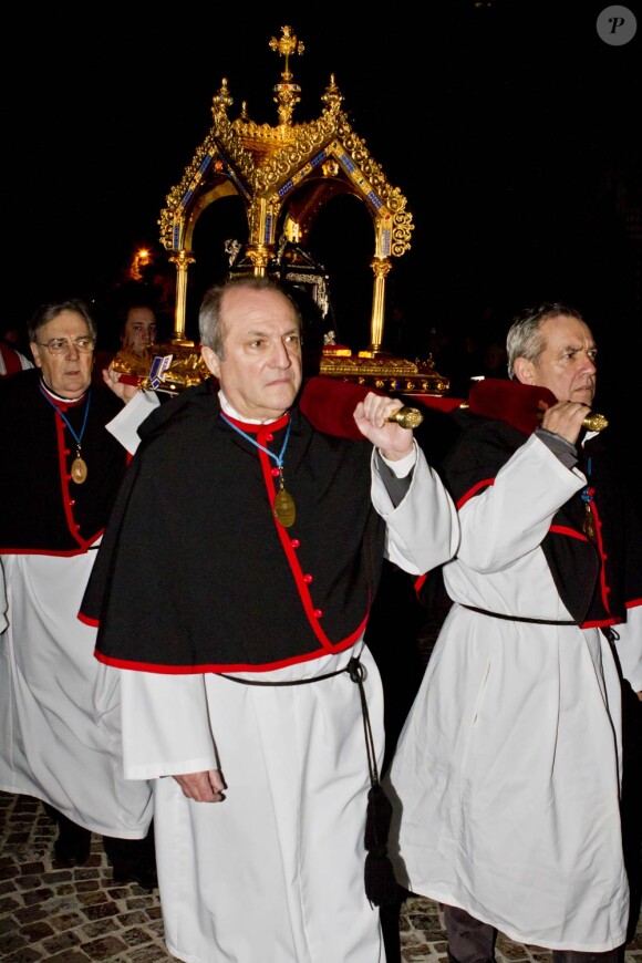 La procession des reliques de Sainte-Dévote...
Au soir du 26 janvier 2012, comme chaque année, le prince Albert II de Monaco et des membres de la famille princière monégasque ont embrasé la barque commémorant la légende de Sainte-Dévote et honorant le lien entre la principauté et sa sainte-patronne.