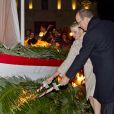  Le prince Albert et la princesse Charlene ont enflammé ensemble la nuit monégasque. 
 Au soir du 26 janvier 2012, comme chaque année, le prince Albert II de Monaco et des membres de la famille princière monégasque ont embrasé la barque commémorant la légende de Sainte-Dévote et honorant le lien entre la principauté et sa sainte-patronne. 