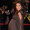 Elisa Tovati, enceinte de huit mois, a malgré tout  honoré de sa présence les 13e NRJ Music Awards, où elle était nominée  deux fois, avec beaucoup de grâce, à Cannes le 28 janvier 2012.