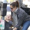 Jennifer Garner, enceinte, et Seraphina font des courses à Los Angeles, le 31 janvier 2012