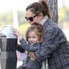 Jennifer Garner, enceinte, et son adorable Seraphina font des courses à Los Angeles, le 31 janvier 2012