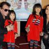 Johnny Hallyday, Laeticia et leurs filles Jade et Joy à Paris, le 6 novembre 2011.