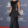 Dame Kelly Holmes. Le gala annuel des Laureus World Sports Awards, les "Oscars du  sport", organisé le 6 février 2012 à Londres, ne manquait pas de  glamour et a croulé sous le charme des robes noires !